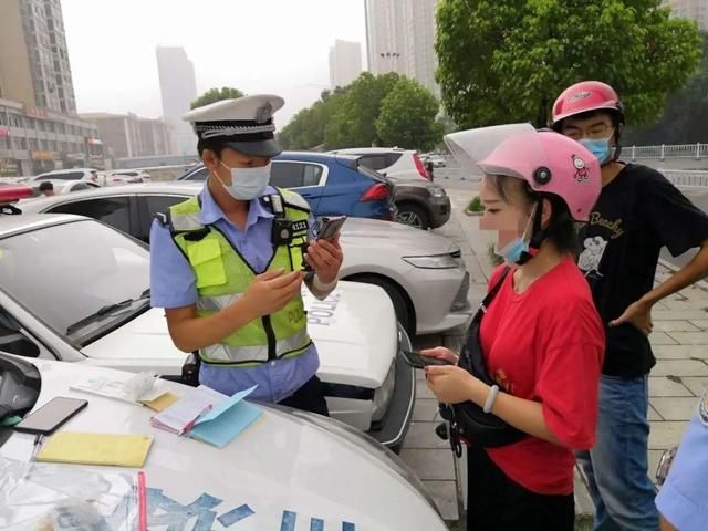 上午|鄂州严查“两轮车”逆行，首日上午共有185名驾驶人被处罚