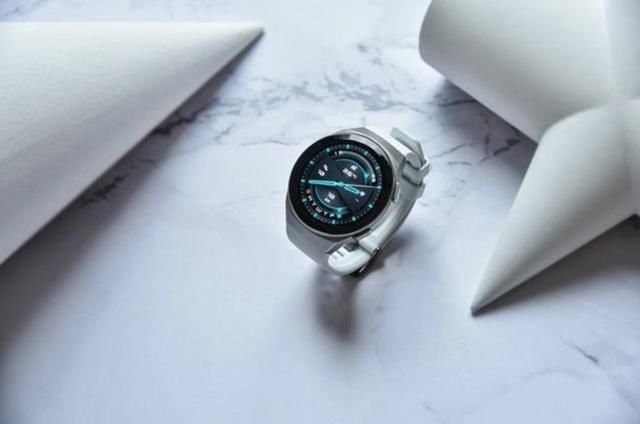  华为|华为Watch GT2e对抗GT2：GT2e略胜一筹，但GT2却更贵