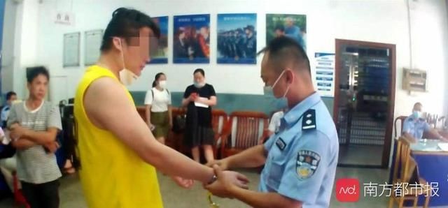  出生|出生第二天的女儿 陪父亲投案自首