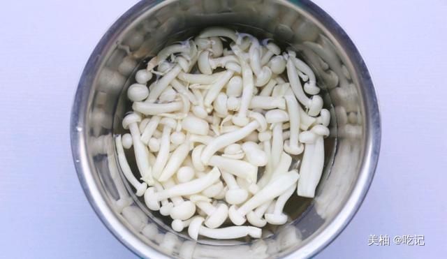  丝瓜|三伏天，吃肉吃鱼都不如喝这汤，高蛋白低脂肪又美味，鲜香开胃