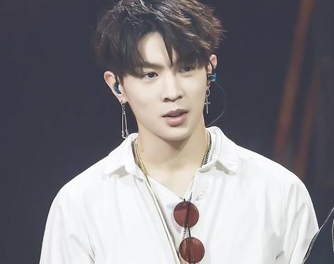  人气|快乐大本营人气榜，R1SE霸占前二，马伯骞第6，金子涵厉害了