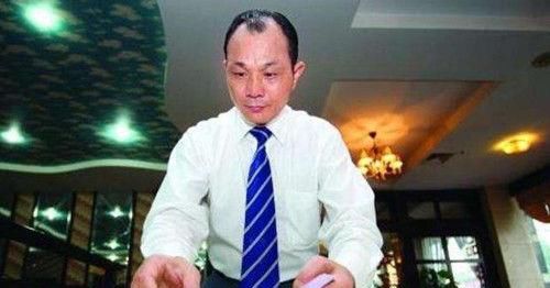 赌王|他一场赢600万,号称“亚洲赌王”,却因此失去两条腿,三根手指
