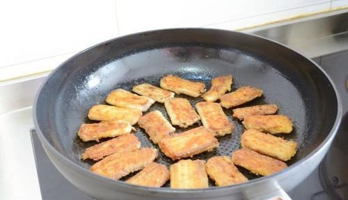  不粘锅|带鱼怎么除腥味？原来这么简单，不腥不破皮还不粘锅