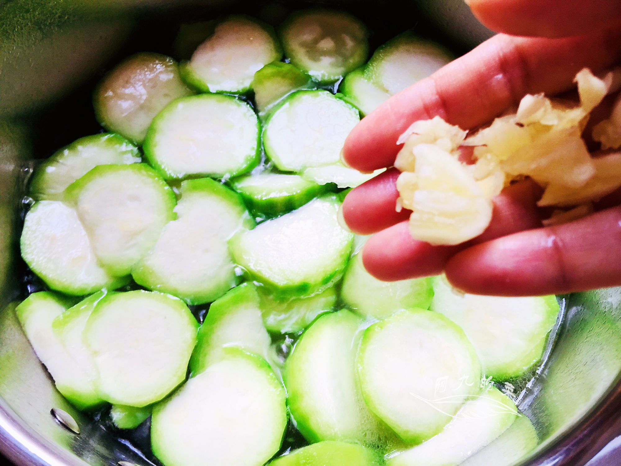  胜过|明日大暑，宁可不吃肉也要喝这个汤，7块钱煮一锅，胜过喝骨头汤