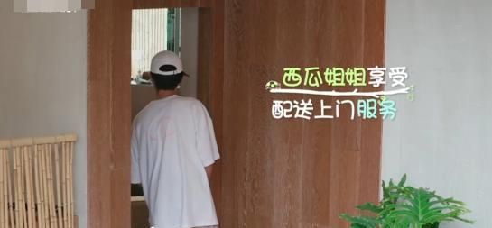  帮忙洗白|郑爽带娃录综艺，玩手机被批不敬业，节目组帮忙挽尊却闹出笑话