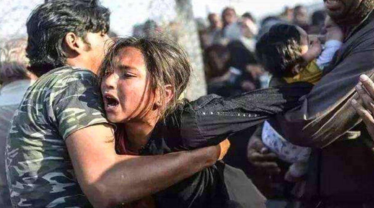 英勇|亚美尼亚女人自愿上战场!拿武器奔赴前线,是英勇还是迫于无奈?