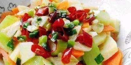  烧鸡|胡萝卜炒莴笋，脆皮茄汁水豆腐，甜辣酱照烧鸡的做法