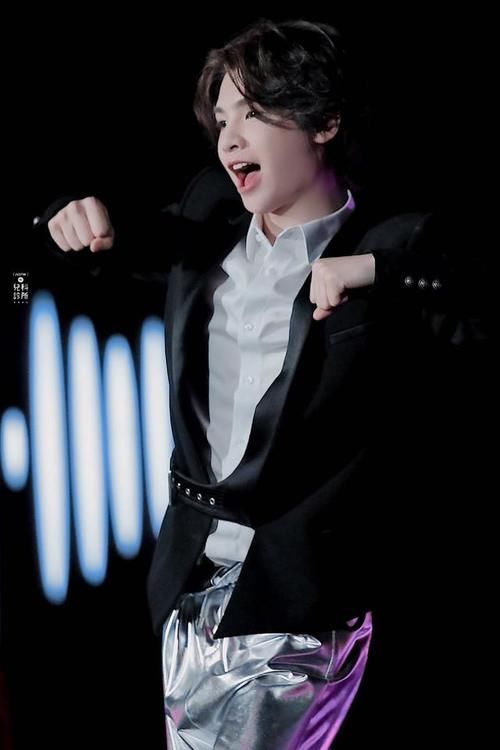  浪姐|浪姐成团夜嘉宾阵容曝光，NPC成员有望重聚，男星围观引起不满