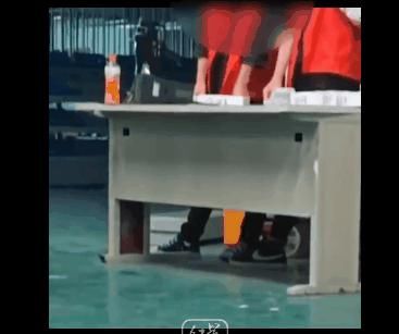 iPhone|把“工牌扔地下”的那个厂是组装iPhone的