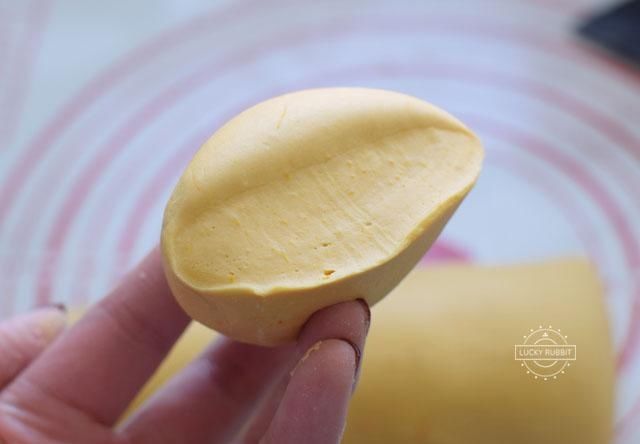  组织|一次发酵法做的南瓜馒头，表面光滑无凹陷，组织细腻，松软香甜