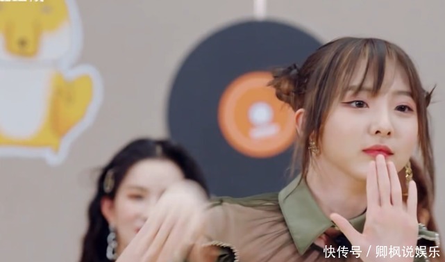  郑乃馨|硬糖少女nene郑乃馨和范丞丞斗舞，导演当场笑懵真没包袱