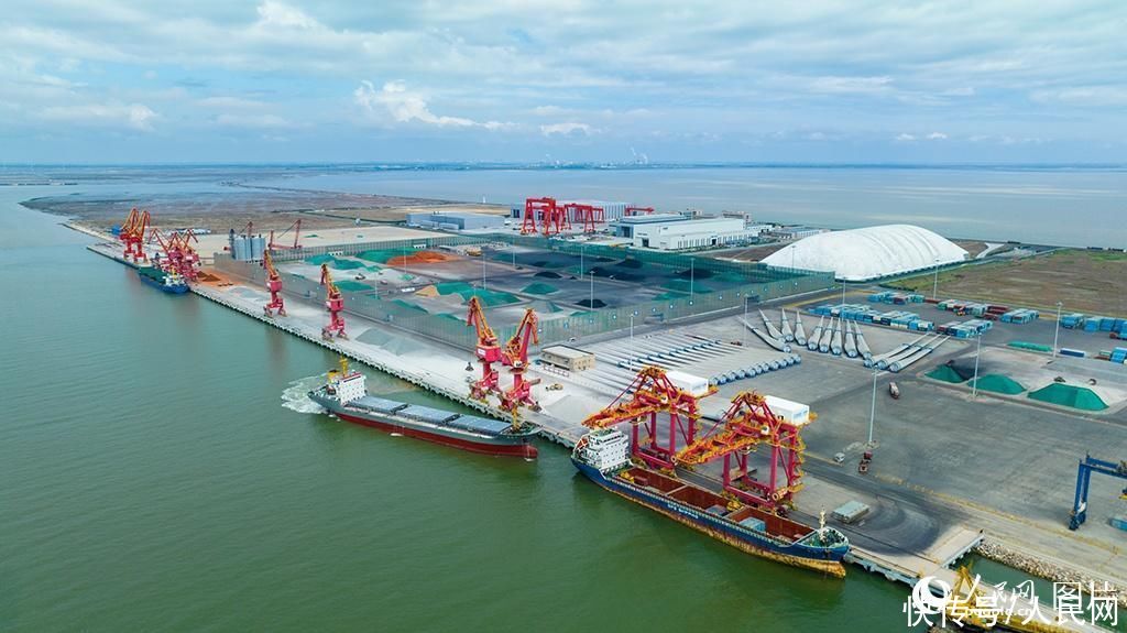 山东省首个风电设备大型专用码头主体工程完工