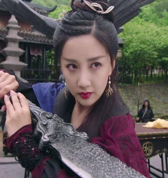  美女|金庸笔下有一大疯女，两大魔女，三大妖女，都是美女