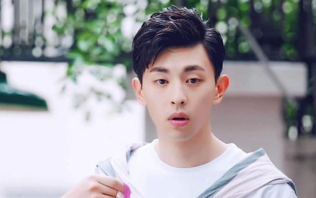 正确|《密室大逃脱》恐怖变喜剧,邓伦被杨幂嫌弃,怎么正确的爱很重要