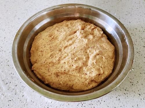  随手|红枣是个宝，面粉中放一把，随手一拌做出来香喷喷，营养又好吃