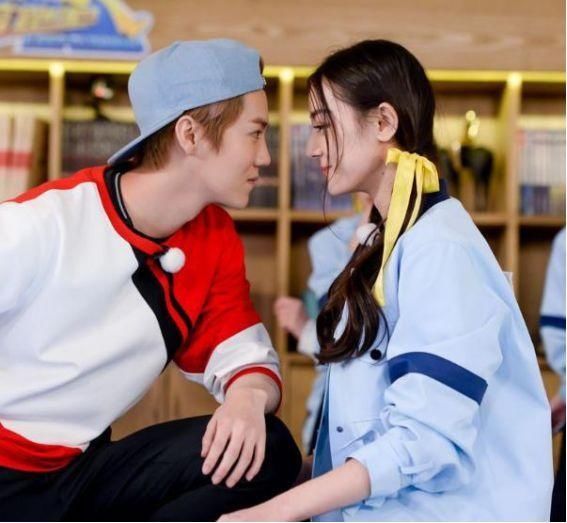  关晓彤|圈内意难平的综艺CP：关晓彤王一博两度合作，赵丽颖和他特别搭?