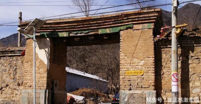 朱见深|此女嫁给小17岁皇帝,一生备受恩宠,死后还有一个村专门给她守!