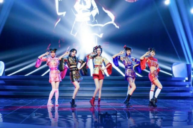  话题度|吴昕的腰有多细？在腰上缠两圈丝带，看清效果后：我羡慕了