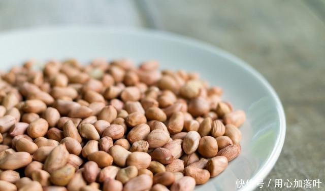 喝酒|喝酒必备的6种“下酒菜”,尤其第6个,一盘能喝一斤酒