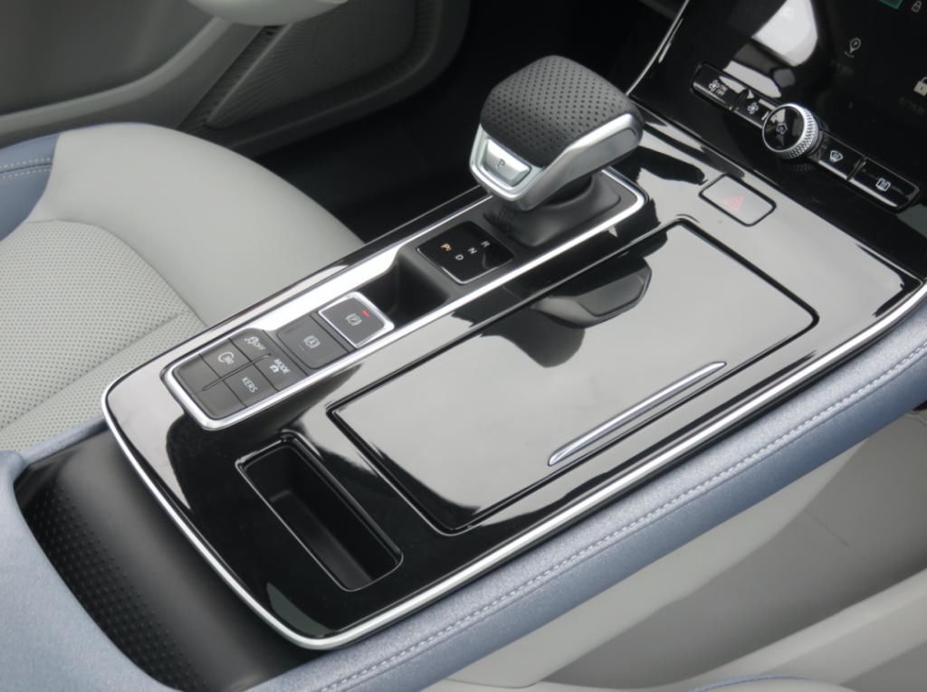  ER6|荣威 R ER6：买车吗？后浪