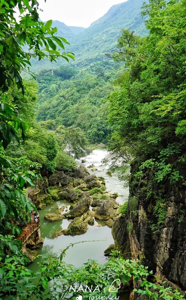  景区大门|贵州最大的瀑布群，一年四季气候舒适，是来贵旅游必打卡的景点