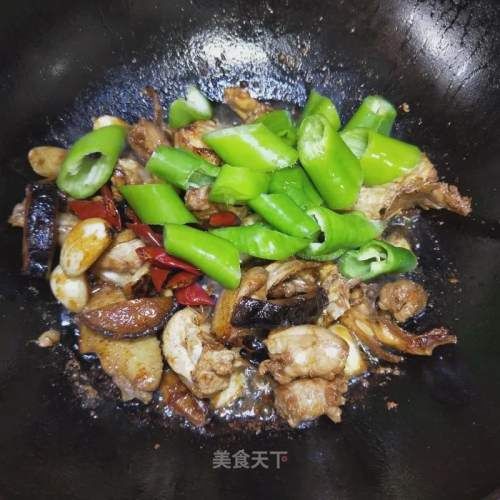  蒜香|【美食】蒜香下饭菜！蒜香浓郁 做法简单