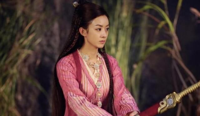  一目了然|《中餐厅4》开录，赵丽颖李浩菲齐聚菜市场，谁更受重视一目了然