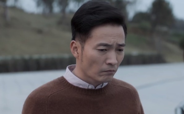 白色|《白色月光》:每一段关系的开始结束,都不必在别人的旁观价值里