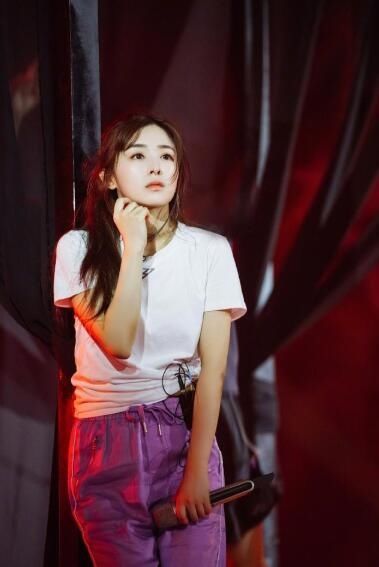  结束|《乘风破浪的姐姐》第三次公演结束 孟佳、金莎、王丽坤淘汰