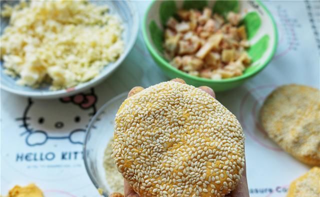  香甜|半个南瓜，1把糯米粉，不用水不用油，软糯香甜还拉丝