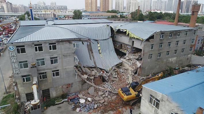  揪心|揪心！仓库坍塌4人遇难