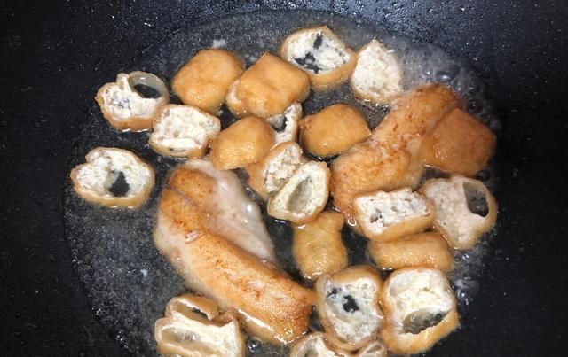 油豆腐|油豆腐和它一起焖,营养全面,,女人隔三差五吃,气色红润人更美