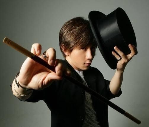  消失|刘谦“换壶魔术”风波后，逐渐消失在公众的视线中，原因令人叹息