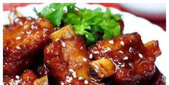  黑椒|精选美食：鸡丝焖面，糖醋排骨，素蚝油香菇，黑椒牛肉片的做法