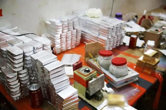 制造|假烟制造案件如此频繁多发,你还敢吸烟吗?