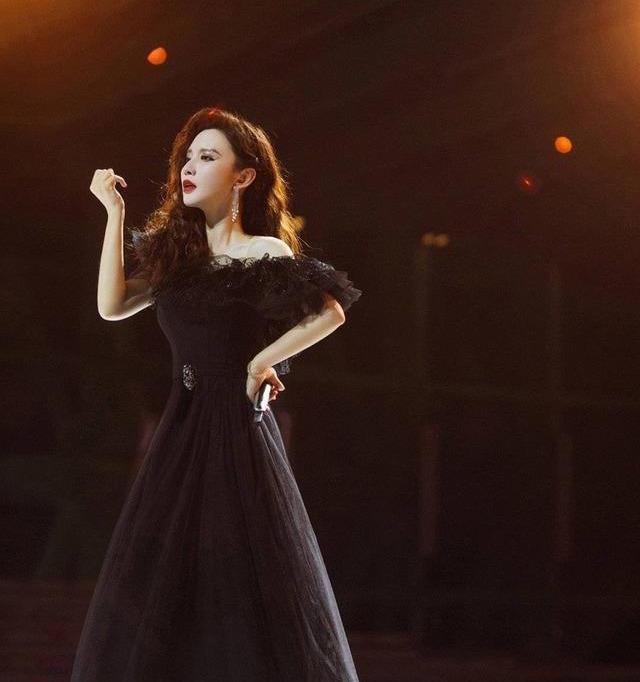  浪姐|《浪姐》黄圣依组歌舞有深意，却被调侃像“后妈茶话会”，低估了