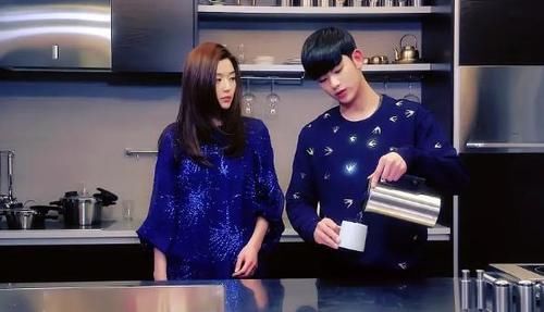 来自星星|8块腹肌就值8.7分？别把观众想得太“肤浅”了