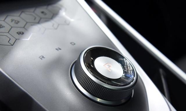 即将|吉利旗下的纯电动车型即将上市，续航里程550公里，仅售13万元起