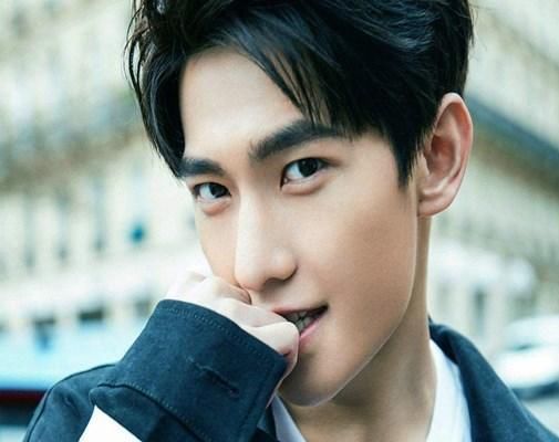  杨洋|说漏嘴？杨洋《花少》后首次参加综艺，间接认爱和乔欣恋情？