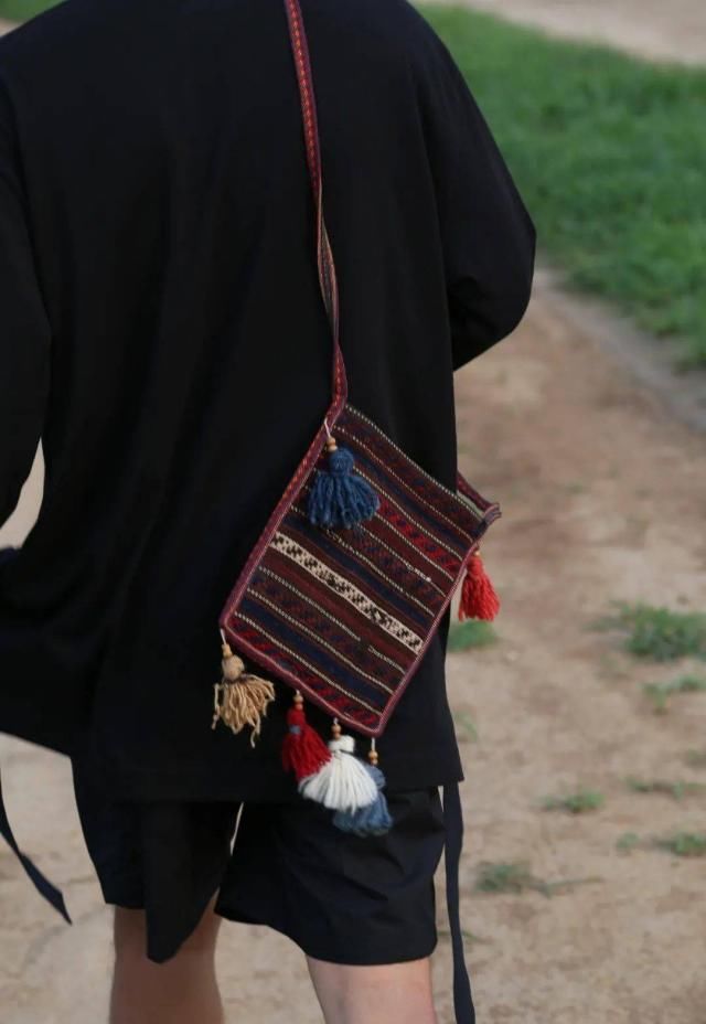  LAMFO|独家对话LAMFO创意总监何可，为何穿搭是个人时尚审美的最直接输出？