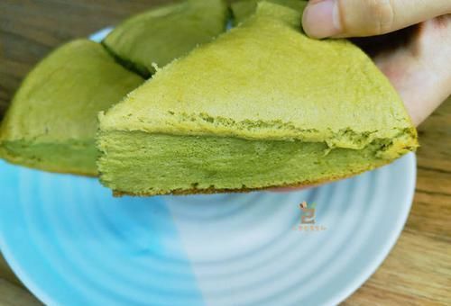  蛋糕|懒人抹茶蛋糕，配方和做法特简单，清新绵软细腻，没有烤箱也能做