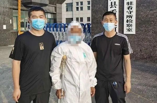 犯罪嫌疑人王某某|辽宁朝阳：投石、恐吓信、放火烧车？警方岂能容你这般放肆