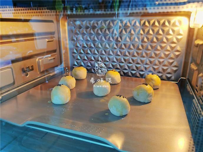  出炉|解锁手抓饼新吃法，做点心特省力，15分钟就出炉，孩子围着盘子转