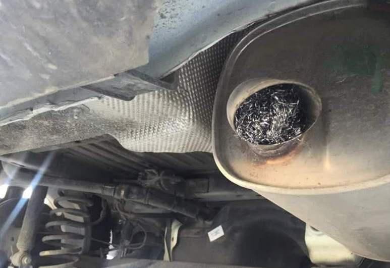  东西|霸占他人车位被报复，车主：我该感谢他，幸亏塞的是这个东西