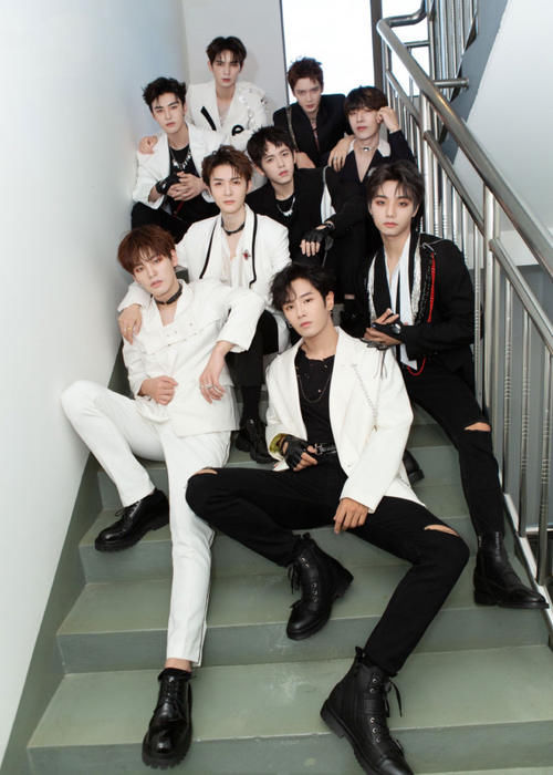  男团|《青你2》刚结束《青你3》又来了，这是想搞团嘛，这是在圈钱