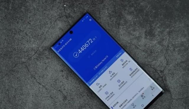 骁龙|顶级三星开始清仓，从8999跌至5388，256GB＋骁龙855