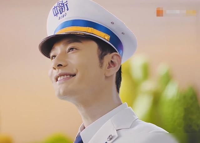  预告|《中餐厅4》预告，黄晓明店长变身为船长，赵丽颖新造型却很吸睛