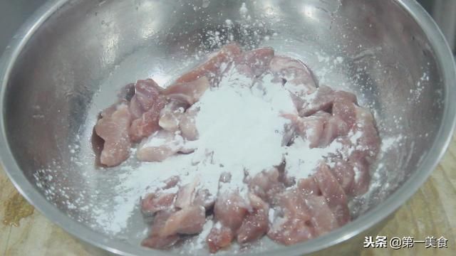  里脊|糖醋里脊家常做法，掌握糖醋汁比例、挂糊技巧，酸甜焦脆不回软