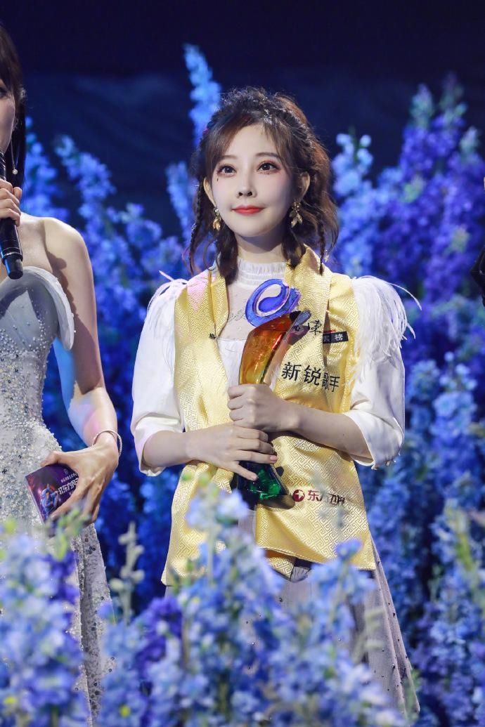  歌手|出圈转型一姐，从主播到歌手，百年难遇的好声音屡次斩获音乐奖项