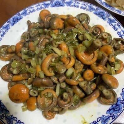  一学|一学就上手的雪菜炒菌菇，小白也能1秒变大厨